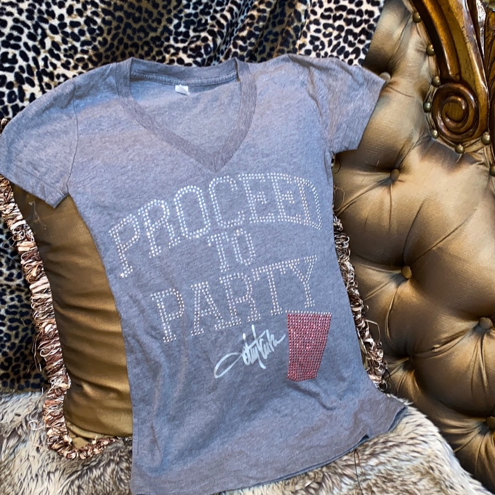 Studded Toby Keith Red Solo Cup Concert Rhinestone sparkle V neck shirt